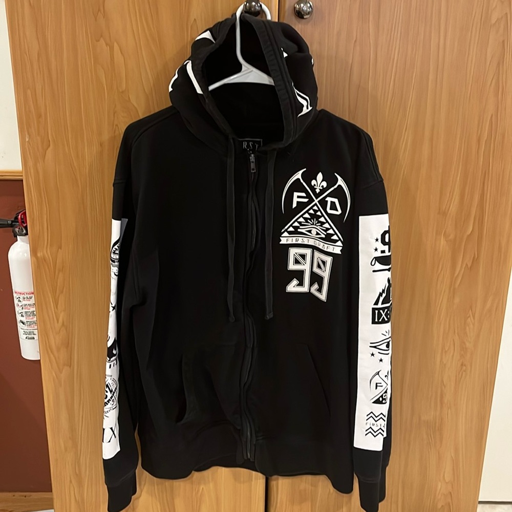 First Draft Last Kings Zip up XL